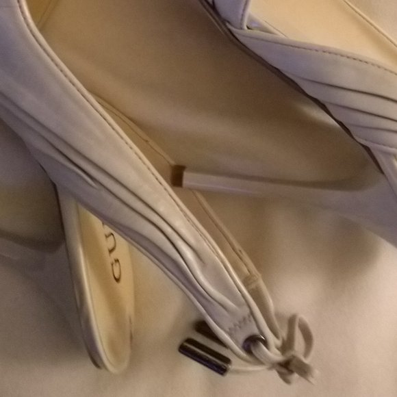 Beige Open toe Guess heels - Picture 9 of 9